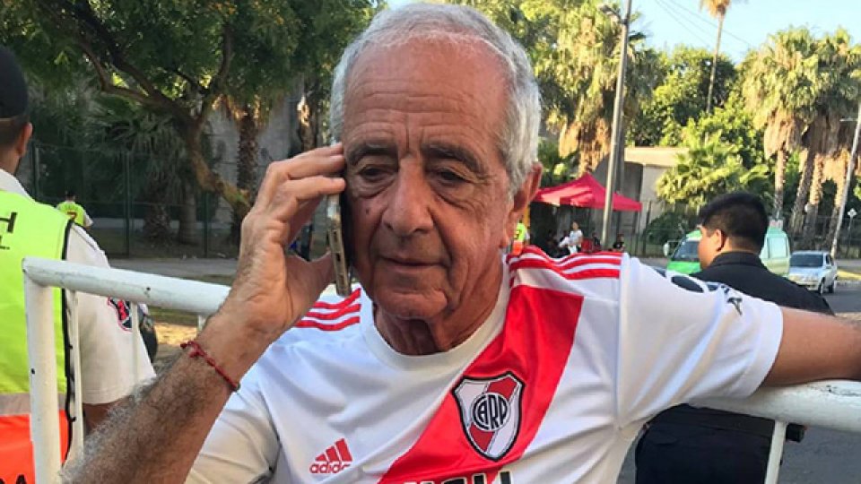 River le dará sus camisetas a los jugadores de Depro.