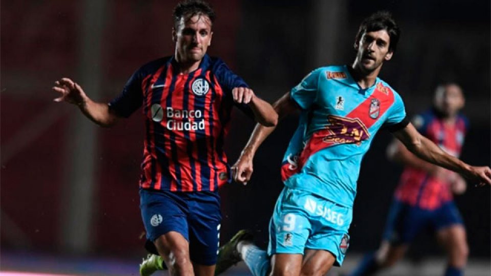 San Lorenzo superó a Arsenal en el estreno del ciclo de Diego Dabove