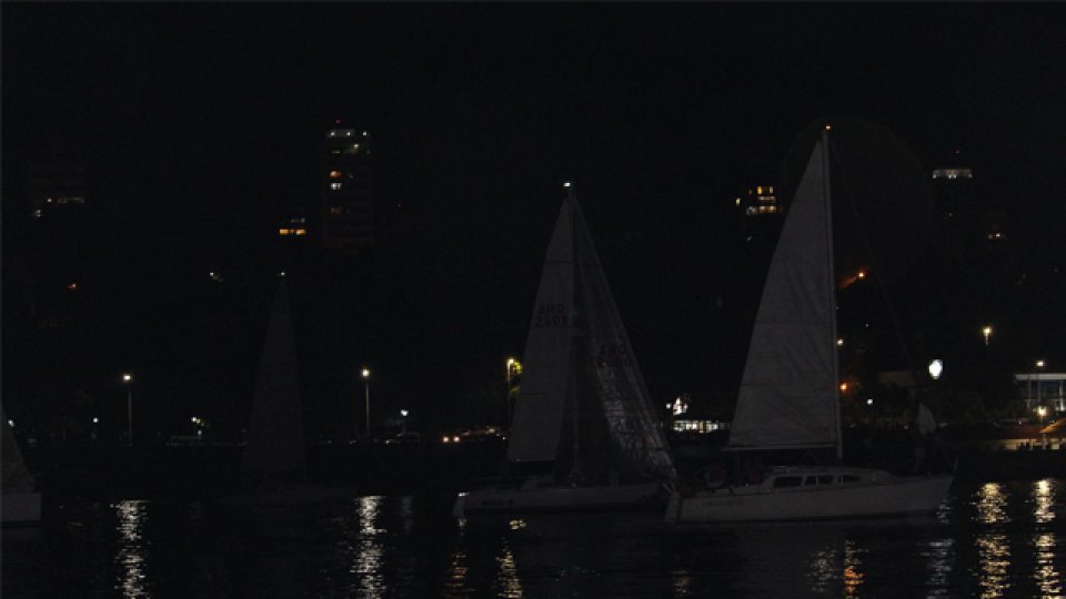 El CNP llevó con éxito una nueva edición de la tradicional regata nocturna.