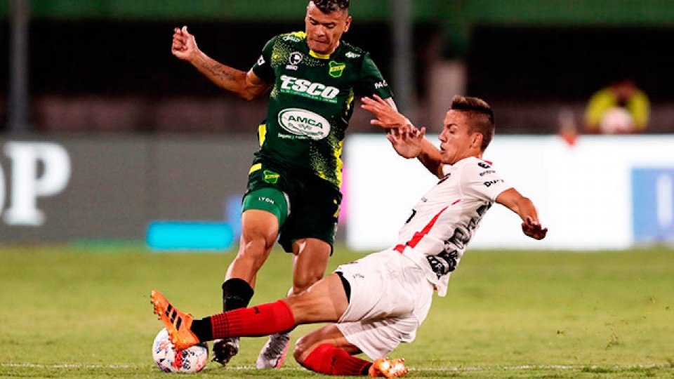 Defensa y Justicia pierde al entrerriano Walter Bou para la Copa Libertadores.