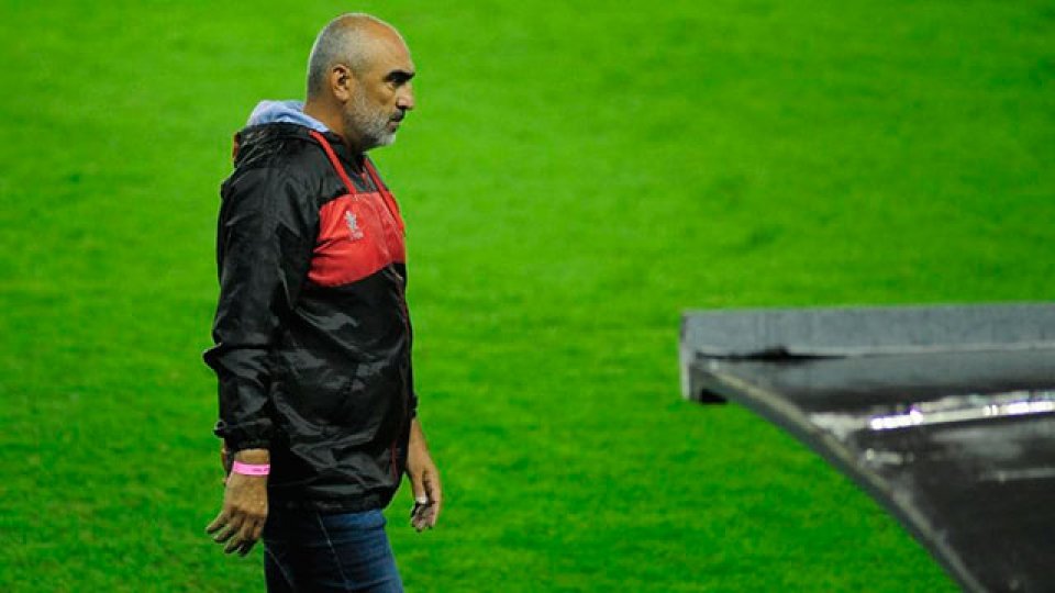 Delfino perdi&oacute; nueve jugadores por COVID-19 de cara al choque con la Lepra.