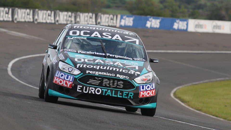 Con el Ford Focus, Pernía ganó en Paraná.