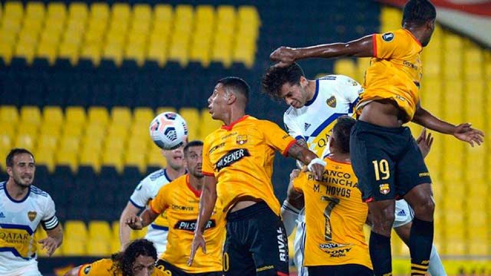 Boca no hizo pie en Guayaquil y cayó 1-0 ante Barcelona.