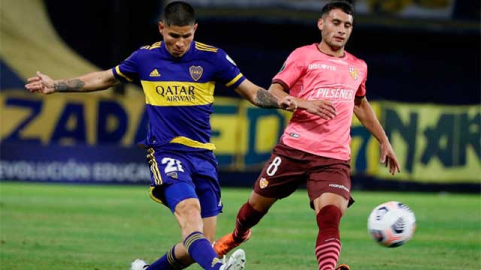 Boca tuvo una floja actuación y apenas empató sin goles con Barcelona.