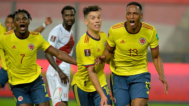 El encuentro entre peruanos y colombianos se jugará desde las 21.