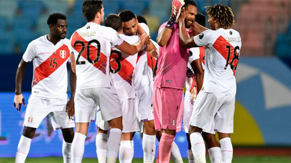 Perú derrotó a Colombia y se ilusiona en la Copa América.