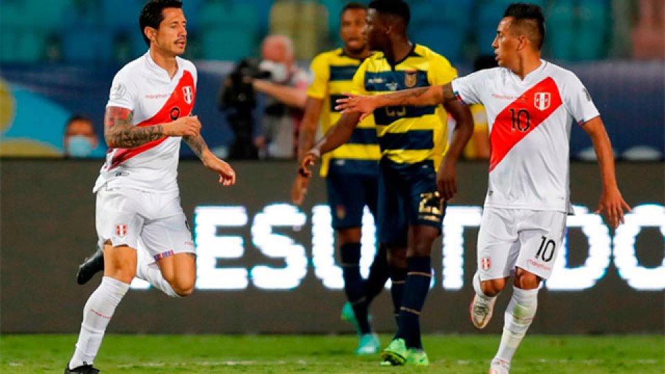 Perú y Ecuador empataron en un partidazo en Goiania