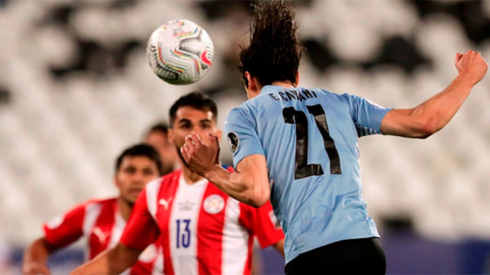 Uruguay le ganó a Paraguay y culminó segundo en su grupo.