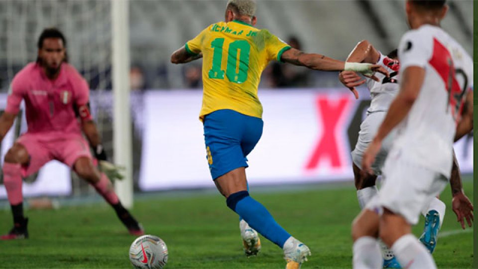 Brasil derrotó 1-0 a Perú y se acerca a la final de la Copa América 2021.