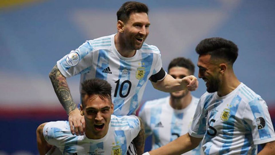 Argentina es finalista de la Copa América: venció a Colombia por penales.