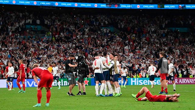 Inglaterra dejó en el camino a Dinamarca y enfrentará a Italia por el título.
