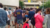 Caos, demoras y colas en Río de Janeiro: sigue la entrega de entradas a argentinos