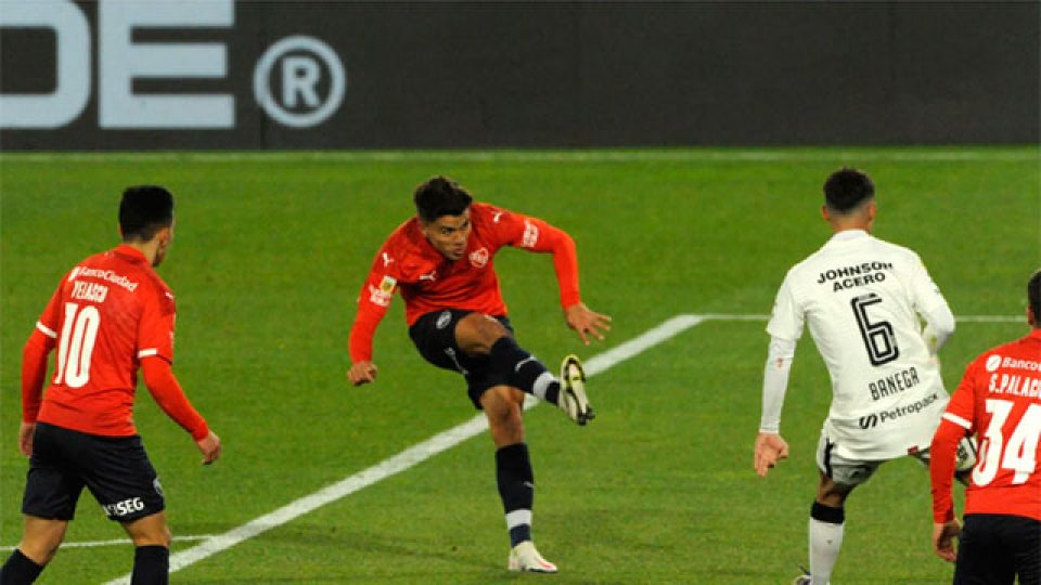 El Rojo terminó con la racha positiva del Patrón de Entre Ríos.