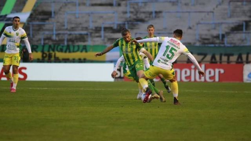 Aldosivi venció 1 a 0 Defensa y Justicia y se mete en la pelea. Aldosivi venció 1 a 0 Defensa y Justicia y se mete en la pelea.