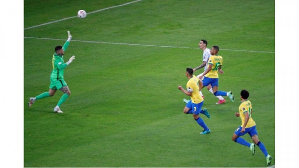 Estallaron los memes luego de la ins&oacute;lita interrupci&oacute;n.