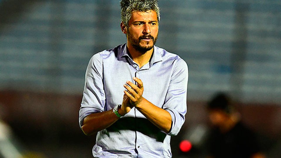 El uruguayo Gustavo Munúa fue confirmado como nuevo DT de Unión.