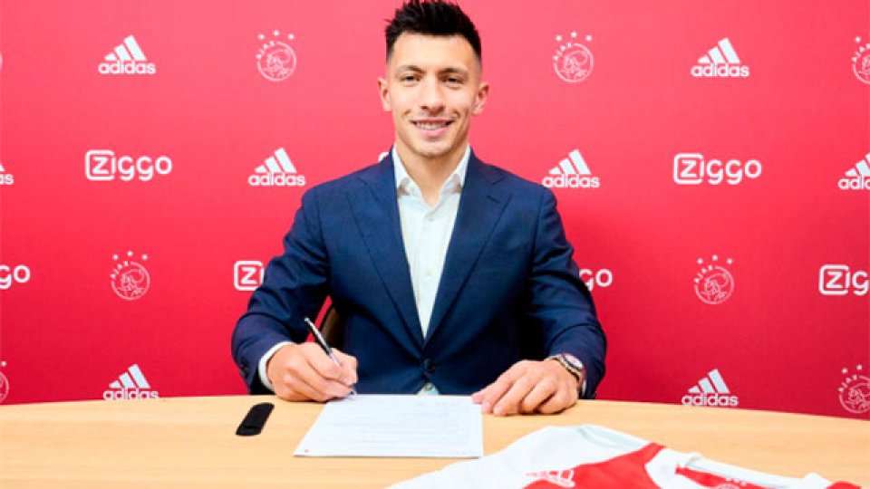 El entrerriano Lisandro Martínez renovó contrato con el Ajax.