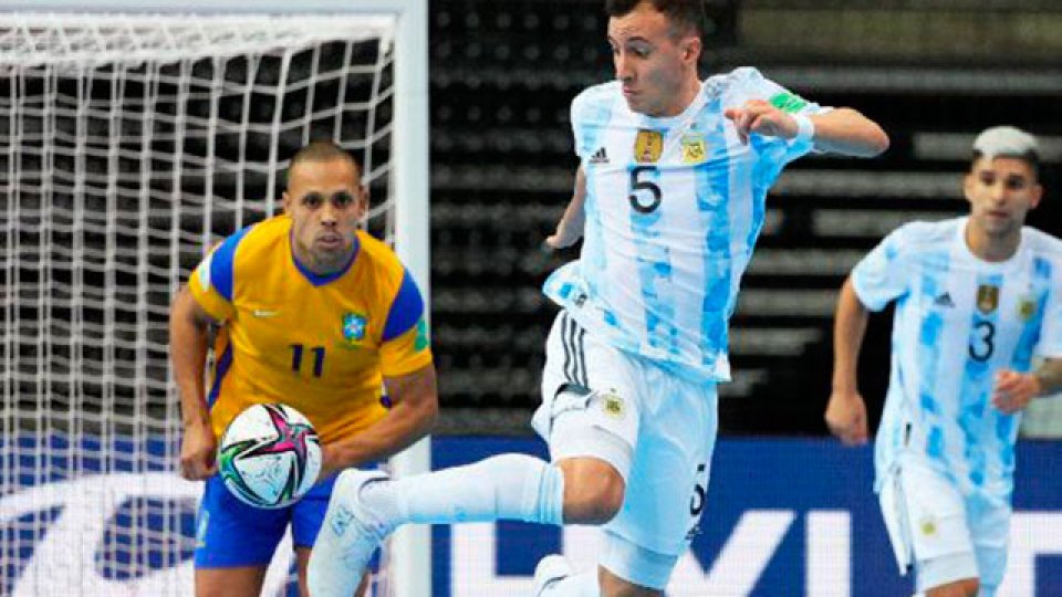 Argentina se enfrenta a Portugal y buscará ser por primera vez bicampeón.