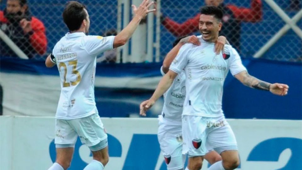 Colón derrotó como visitante a San Lorenzo.