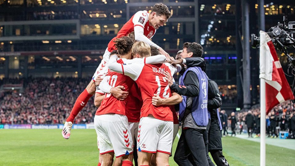 Los daneses superaron 1-0 a Austria y se aseguraron el primer puesto.