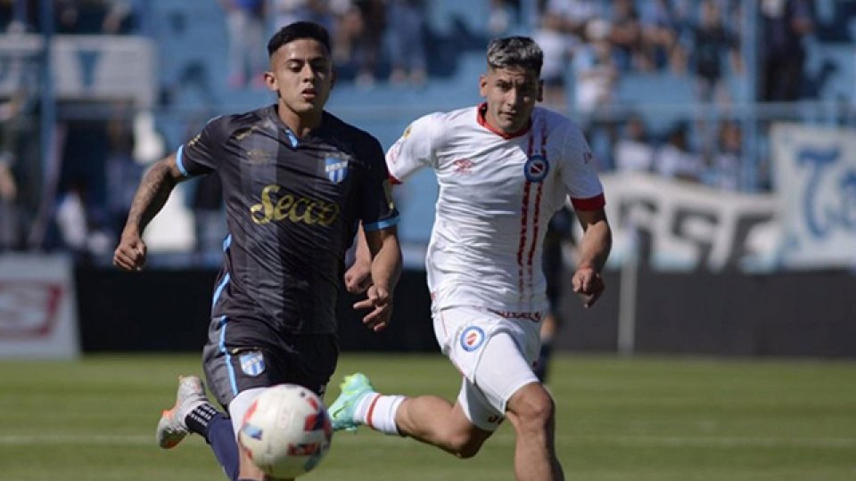 Atlético Tucumán se llevó un partidazo ante Argentinos Juniors.