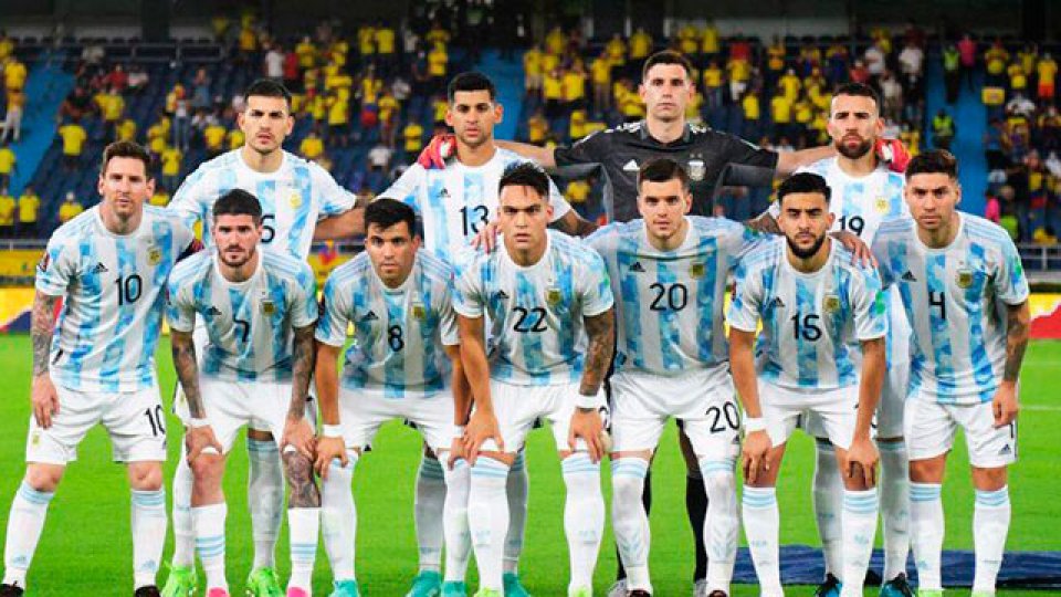 La Selección argentina jugará con Uruguay y Brasil.