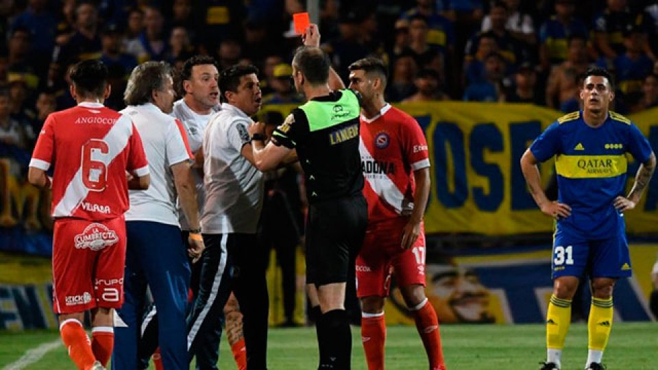 La polémica en Boca vs. Argentinos por la Copa Argentina.