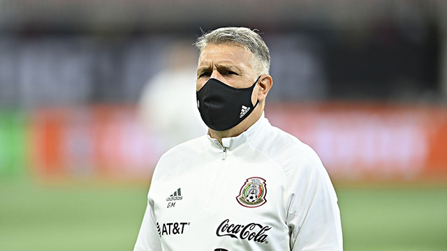 Martino descartó la posibilidad de renunciar al cargo de DT de México.