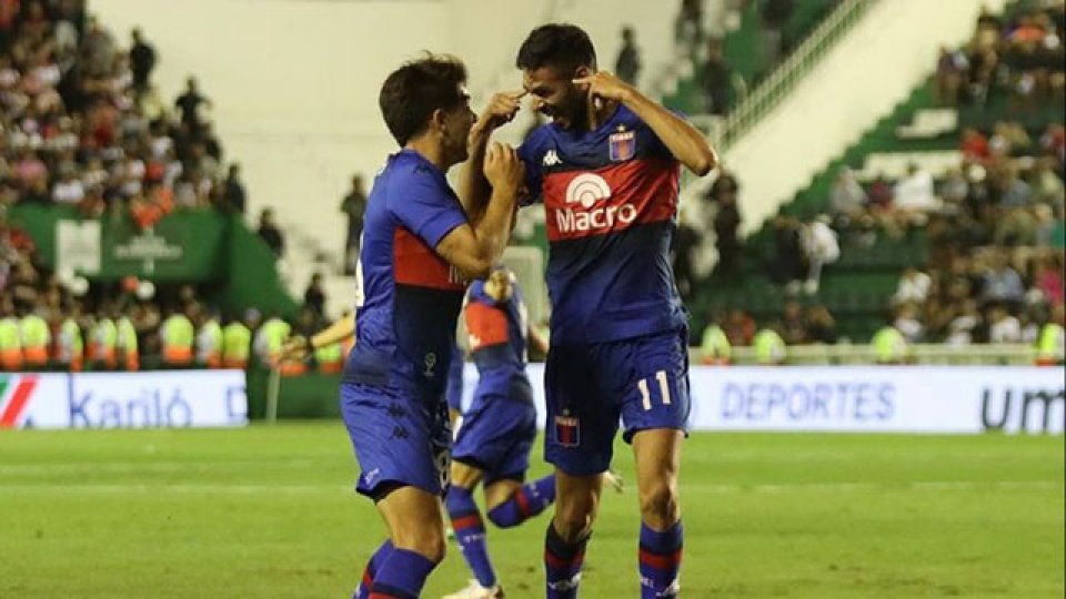 Tigre venció a Barracas Central y regresó a Primera División.