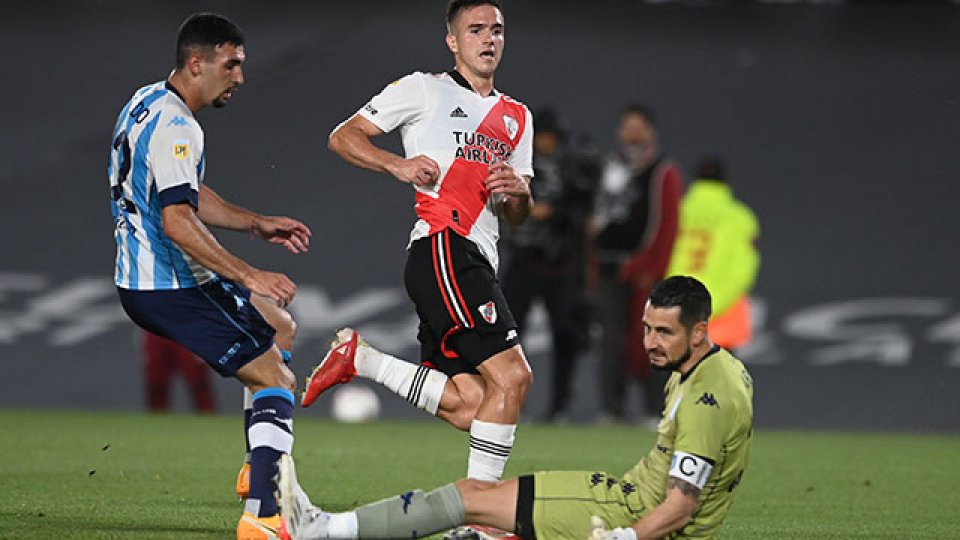 River aplastó a Racing en el Monumental y es el nuevo campeón.