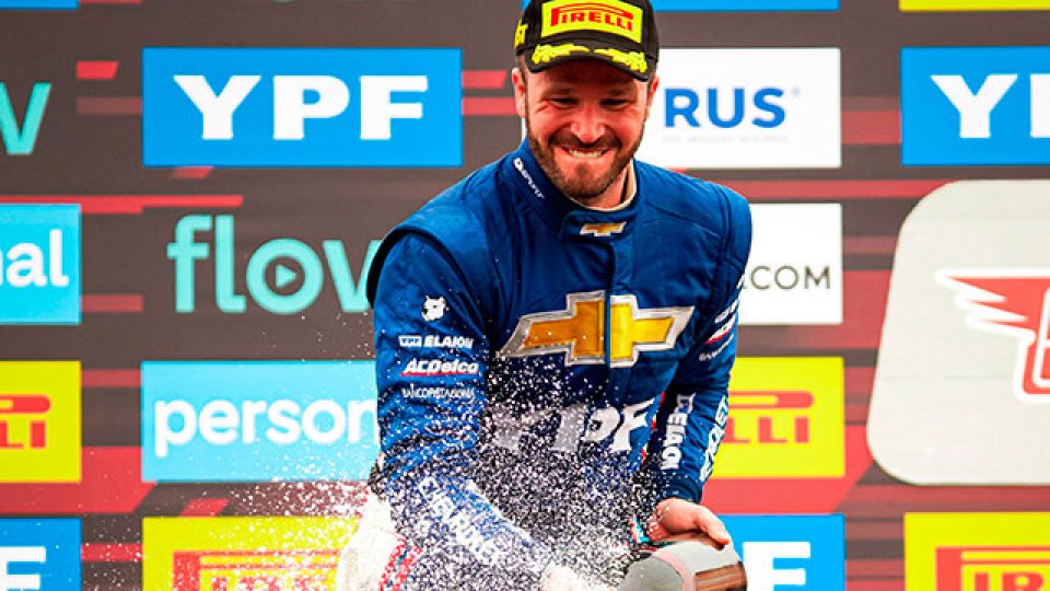 Agustín Canapino se consagró bicampéon en el autódromo de Buenos Aires.