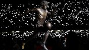 Napoli y otro homenaje a Maradona: presentaron una estatua en tamaño real