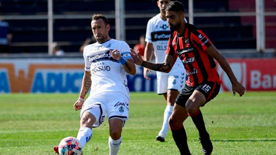 Patronato y Gimnasia empataron 0-0 en el Estadio Presbítero Grella.