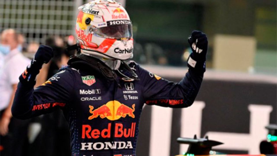 La incre&iacute;ble &uacute;ltima vuelta en Abu Dhabi que convirti&oacute; a Verstappen en campe&oacute;n.