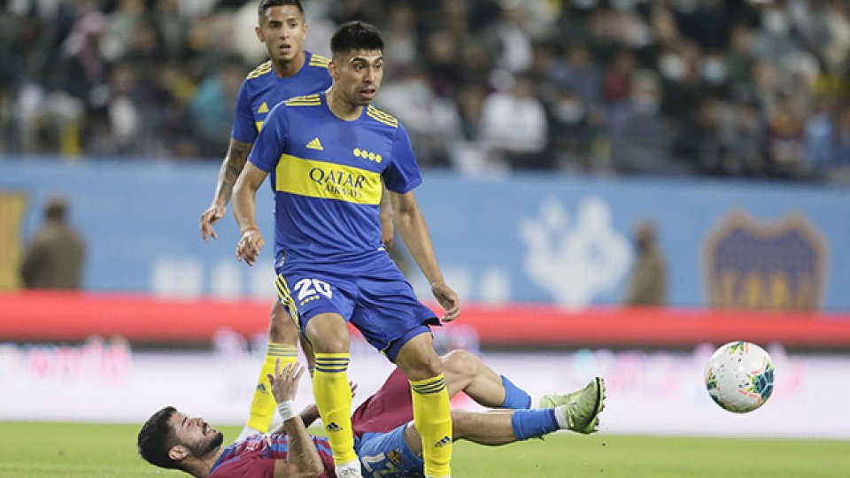 Boca venció a Barcelona por penales y se quedó con la Maradona Cup.