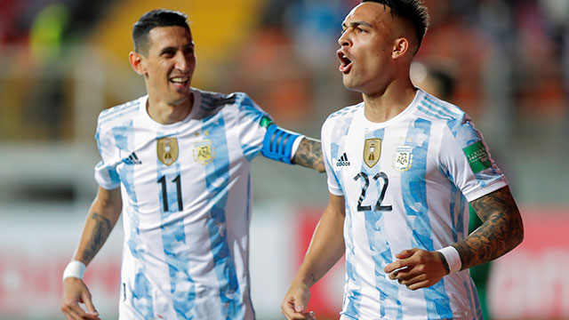 La Selección argentina derrota 2-1 a Chile en un duro partido en Calama