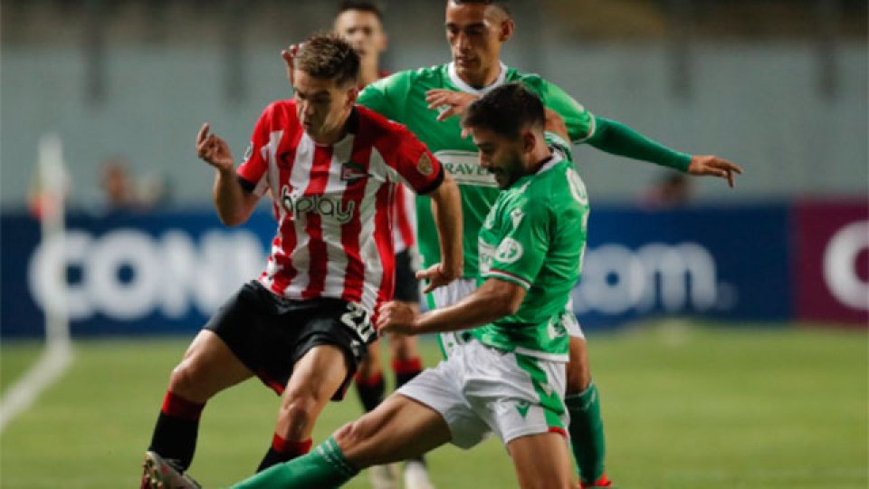 Estudiantes cayó en su debut en la Libertadores frente a Audax Italiano. Estudiantes cayó en su debut en la Libertadores frente a Audax Italiano.