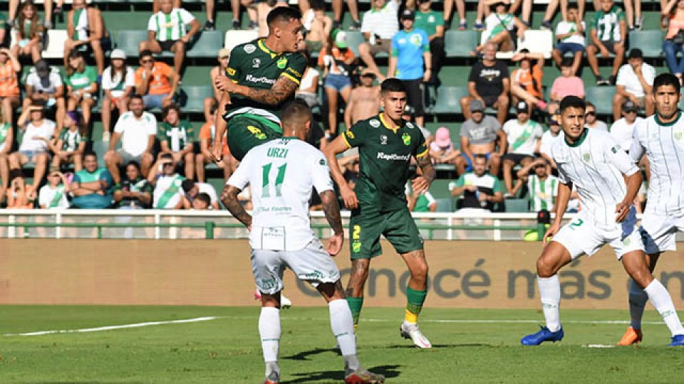 Defensa y Justicia se llevó un partidazo ante Banfiel.