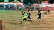 Brutal ataque en Córdoba a un árbitro en torneo de fútbol amateur