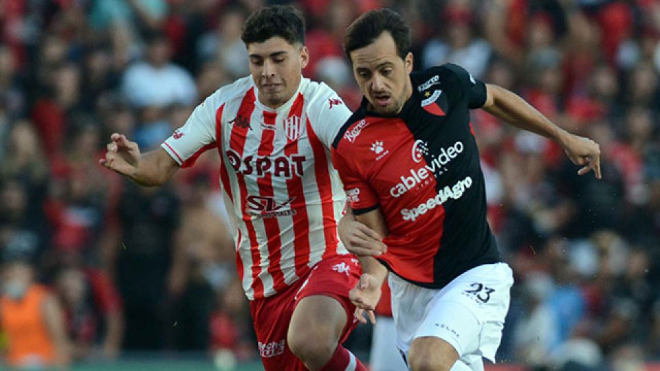 Colón y Unión terminaron el clásico sin goles pero con polémicas.