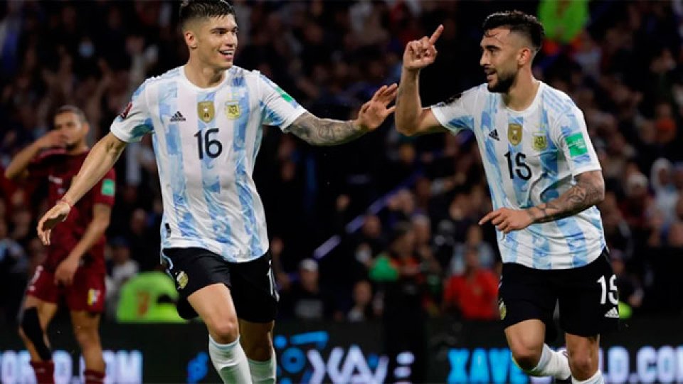 En la Bombonera, la Selección Argentina se despidió con goleada ante Venezuela.