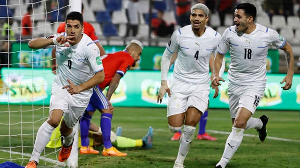 Chile cayó ante Uruguay y quedó afuera del Mundial Qatar 2022.