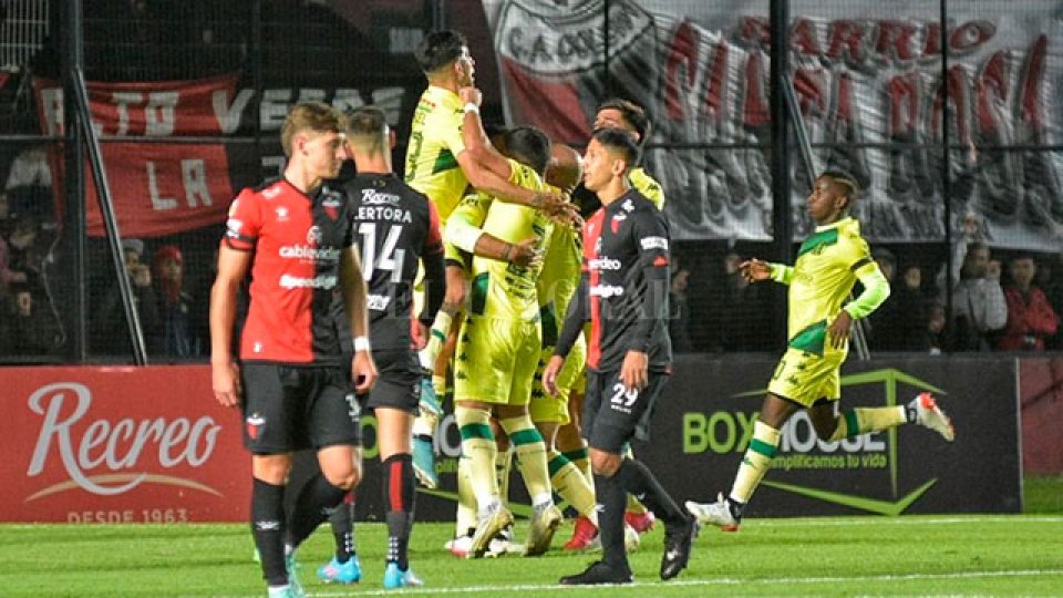 Aldosivi dio el golpe y le ganó a Colón en Santa Fe. (Foto: El Litoral) Aldosivi dio el golpe y le ganó a Colón en Santa Fe. (Foto: El Litoral)