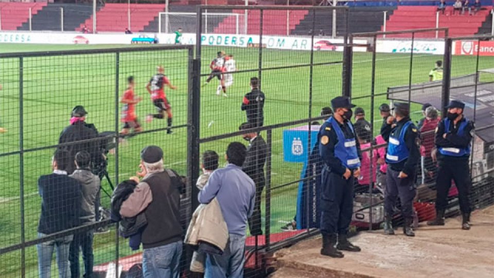 Patronato logró una justa victoria ante Unión con la intervención del VAR.