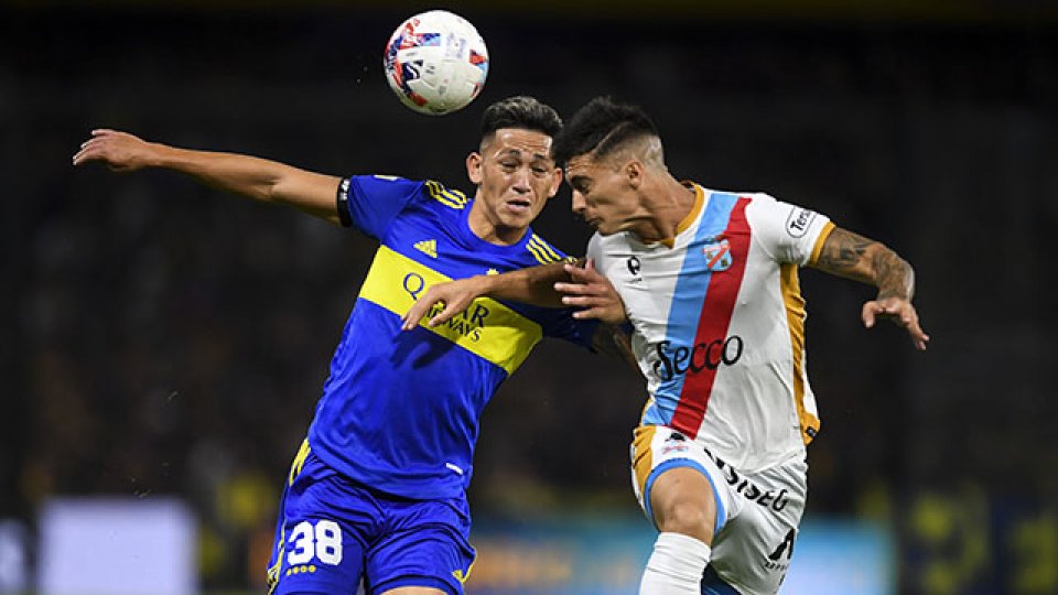 Boca se durmió y Arsenal le ahogó el triunfo en La Bombonera.