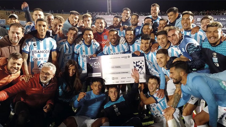 San Lorenzo, en caída libre: Racing de Córdoba lo eliminó de la Copa Argentina.