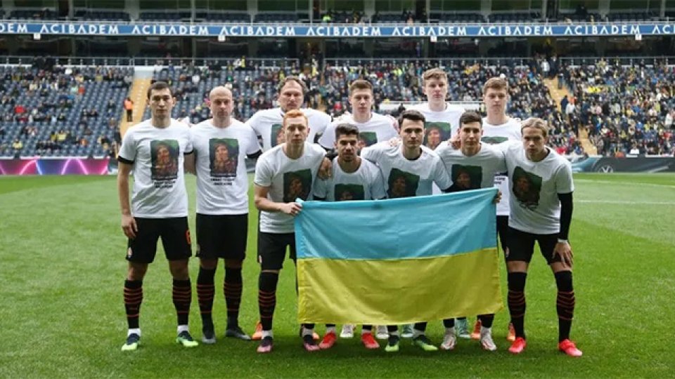 La liga ucraniana de fútbol declaró el fin de su temporada.