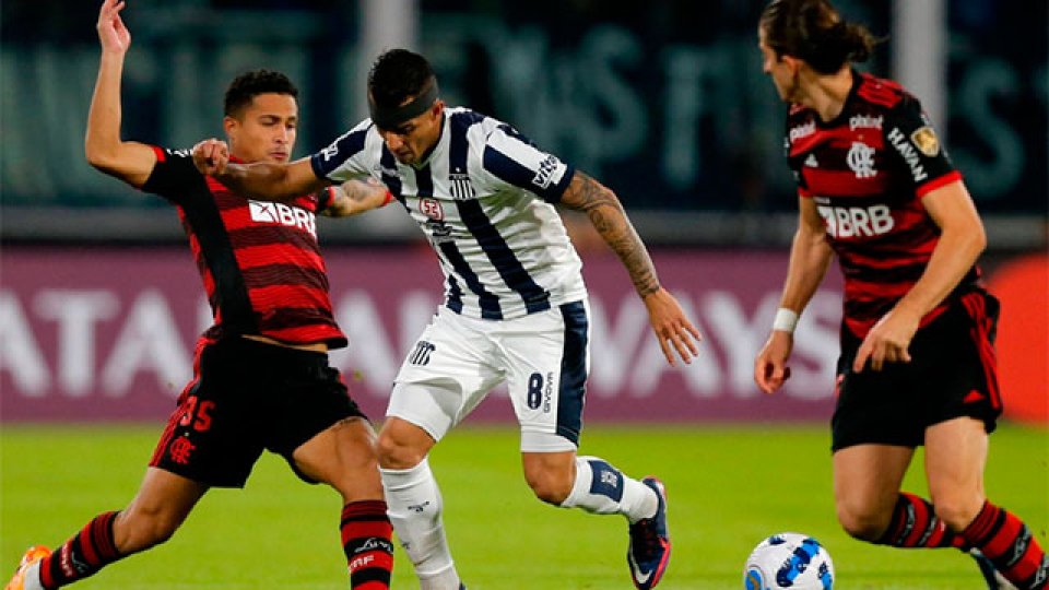 Talleres empató como local ante Flamengo.