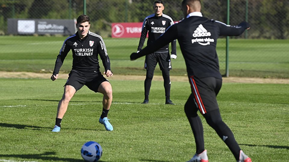 River regresó de Brasil y el domingo le dará descanso a sus titulares.