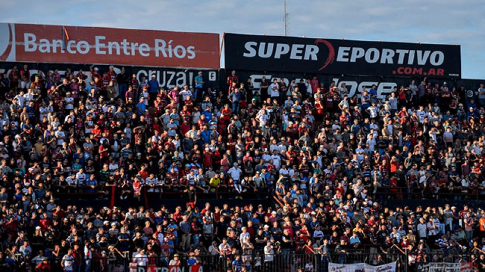 Desde este lunes los socios y abonados del Rojinegro podrán adquirir la entrada.